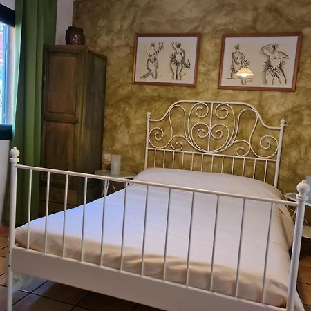 Apartamentos Rurales Candela Cañamero Exteriör bild
