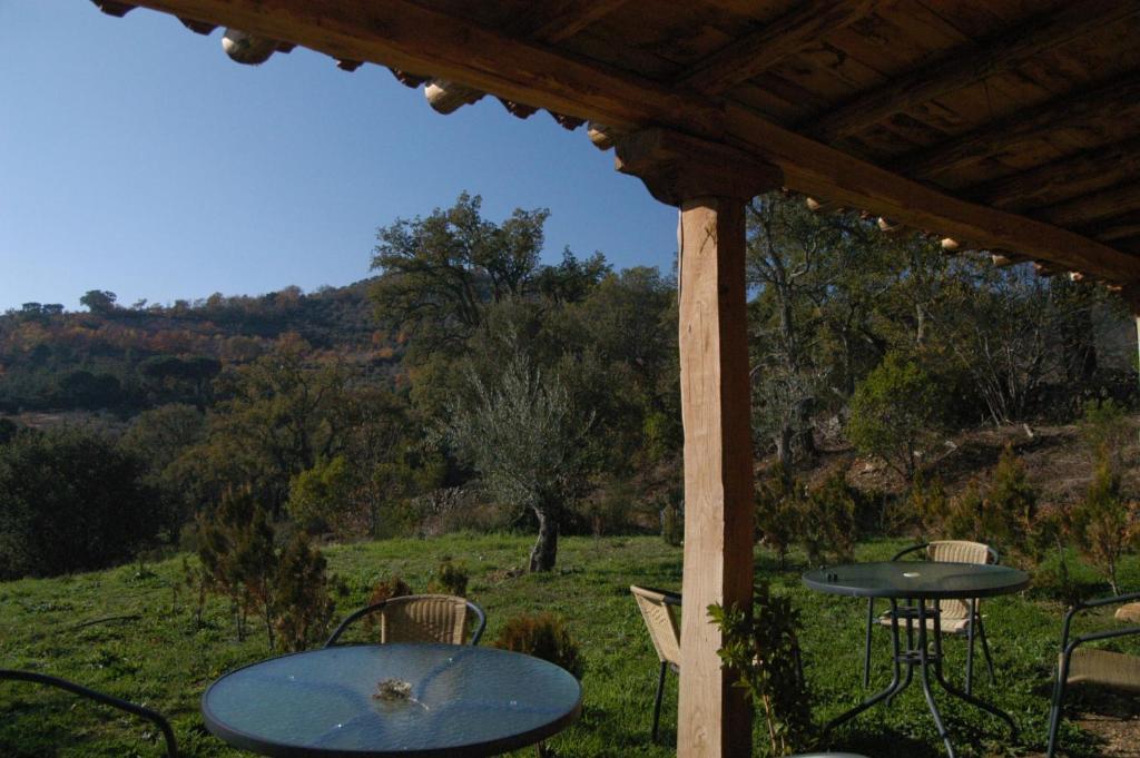Apartamentos Rurales Candela Cañamero Exteriör bild